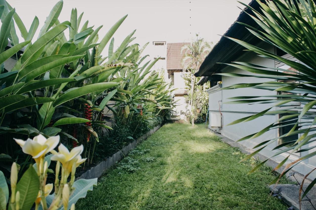 Puri Lotus Hotell Ubud Exteriör bild
