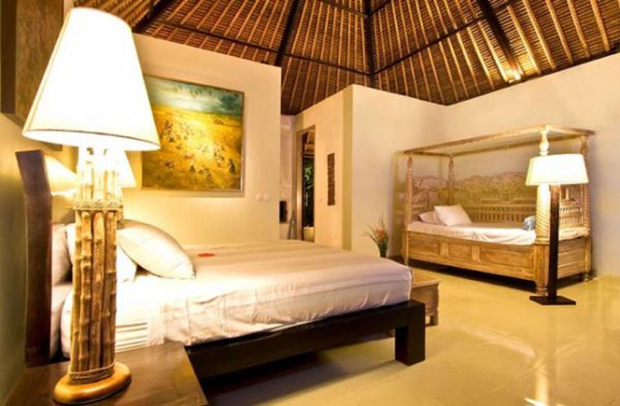 Puri Lotus Hotell Ubud Exteriör bild