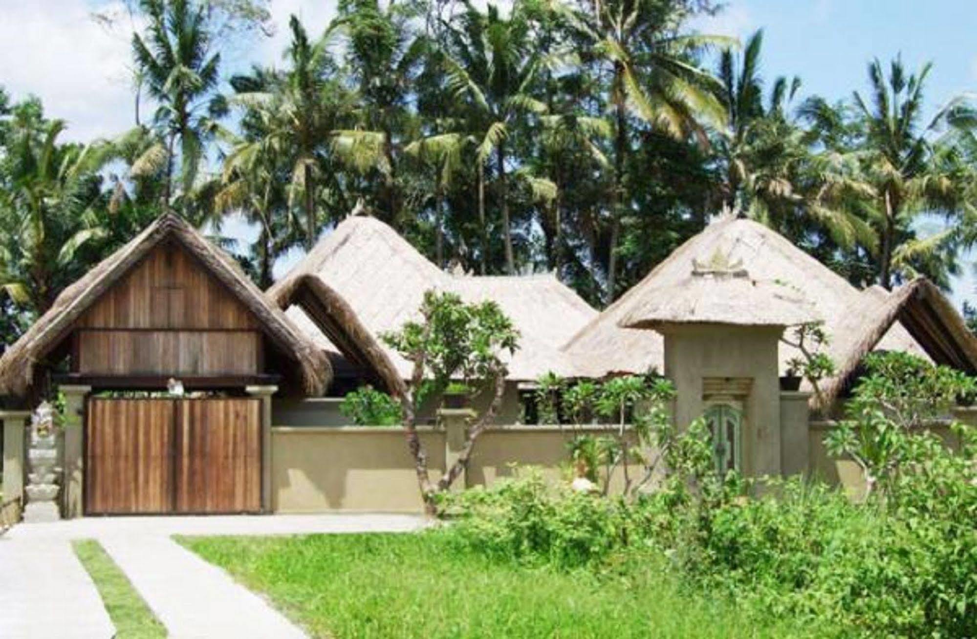 Puri Lotus Hotell Ubud Exteriör bild